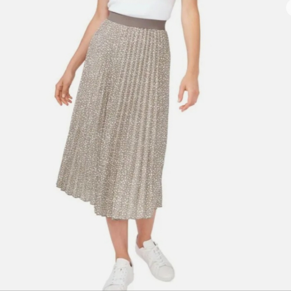 Vince Camuto • Women's Plus Size Midi A-Line Detailed Pleated Skirt